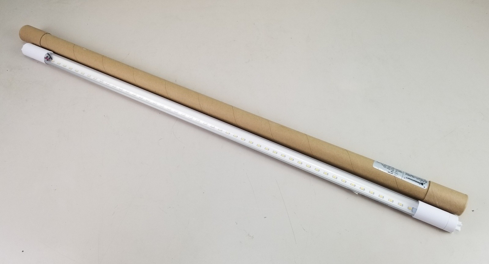 Case of 25 T8 3FT LED Tube Light Bulbs 12W G13 Bi-Pin Single-end Power 2700K