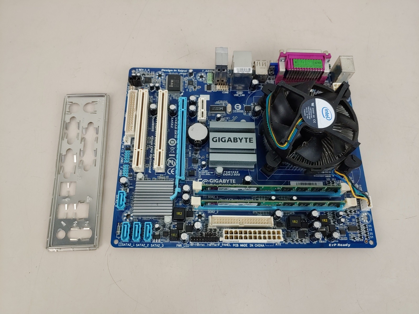 GIGABYTE GA-G41M-ES2L Motherboard & Core 2 Quad Q8300 2GB