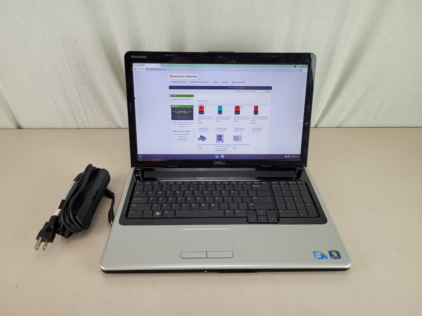 Dell Inspiron 1750 Laptop Dual Core 4GB 500GB DVD-RW