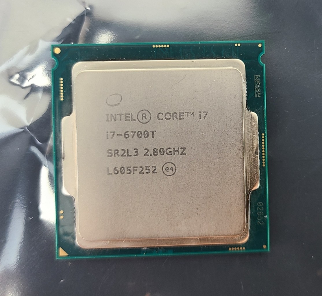 Intel Core i7-6700T 2.8Ghz Quad-Core CPU Computer Processor LGA1151 Socket SR2L3