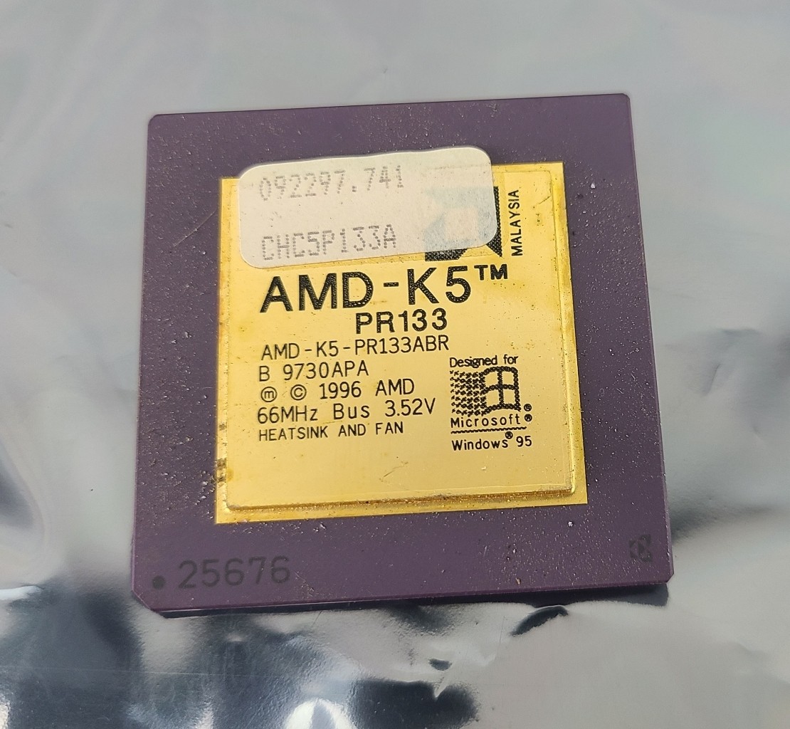 Vintage AMD-K5 PR133 AMD-K5-PR133ABR 133MHz Socket 7 Gold Ceramic CPU 3.52v