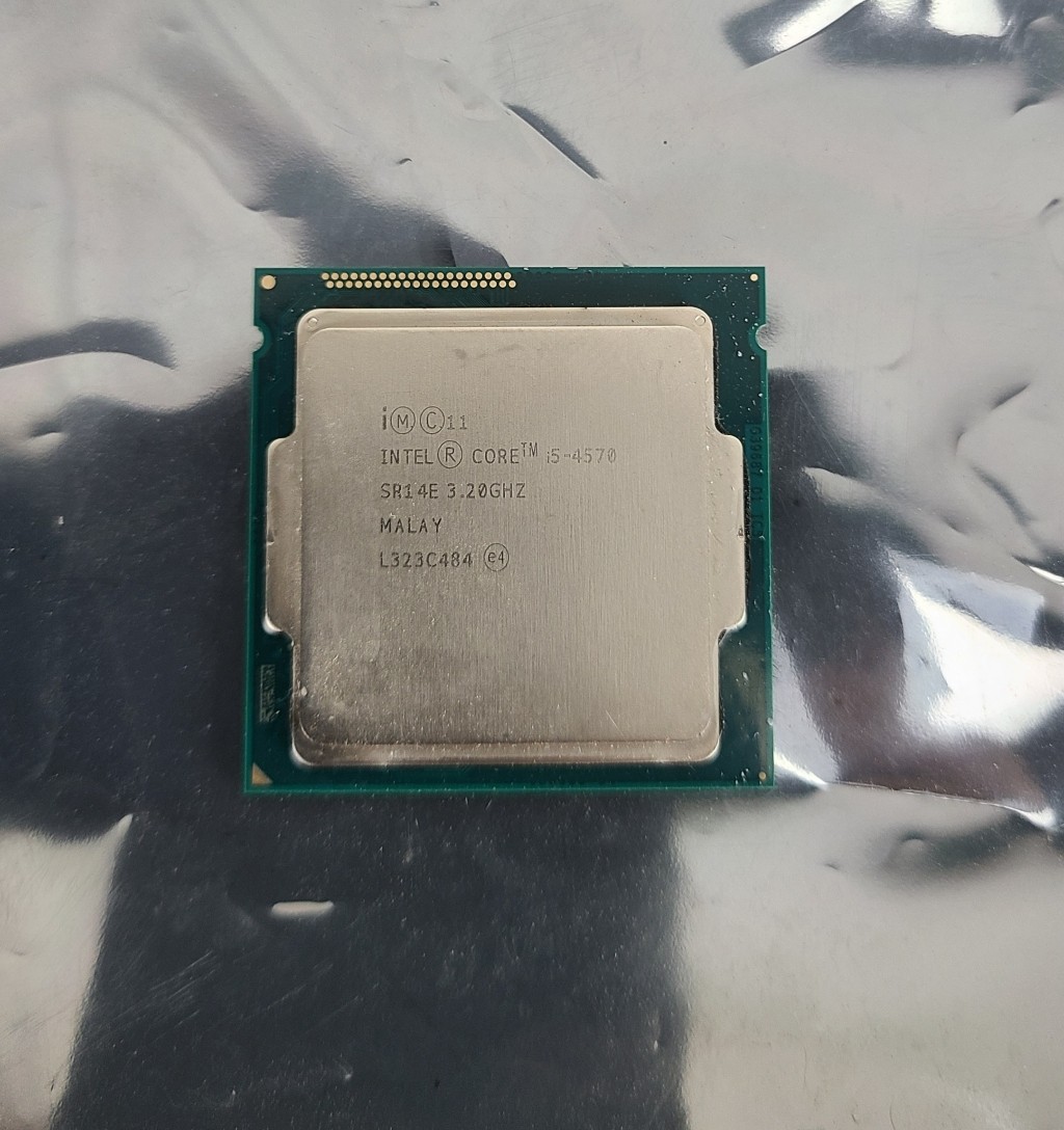 Intel Core i5-4570 - 3.2GHz - Quad-Core - SR14E - CPU