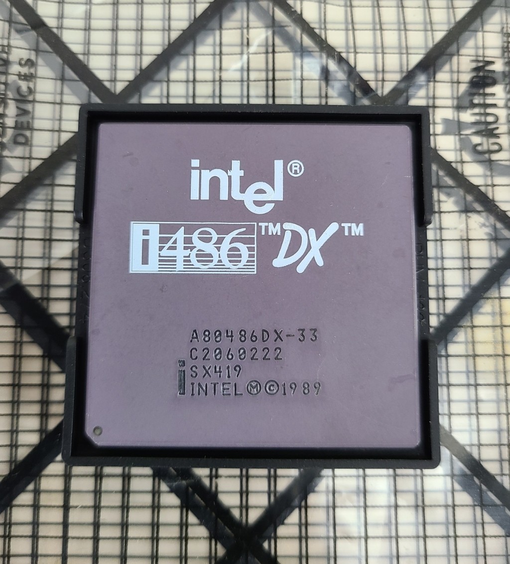 Intel 486 DX 33MHZ A80486DX-33 SX419 SX729 i486 CPU Processor Gold Vintage
