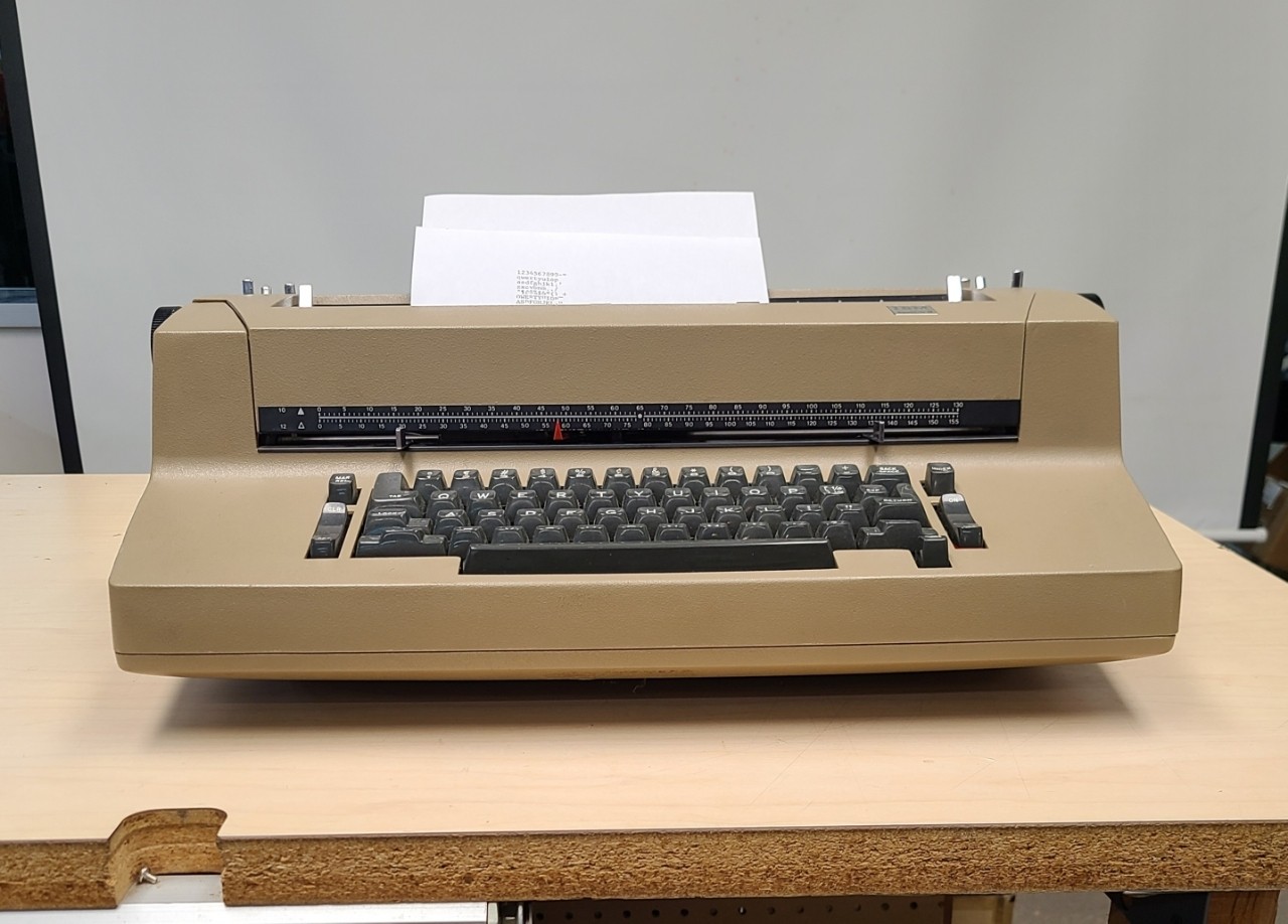 Vintage IBM Correcting Selectric II Typewriter with IBM Cover Tested Working