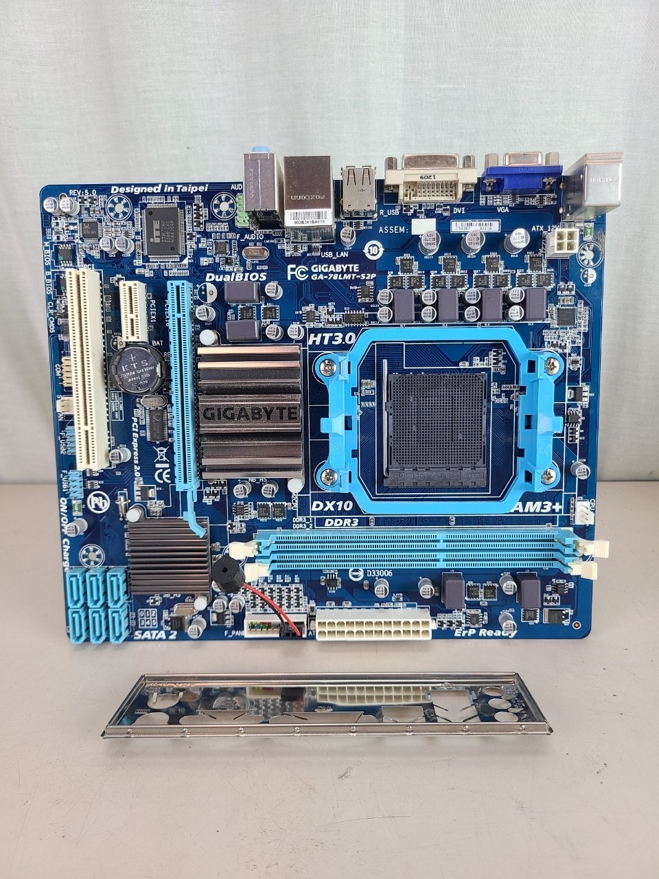 GigaByte AMD 760G Motherboard GA-78LMT-S2P