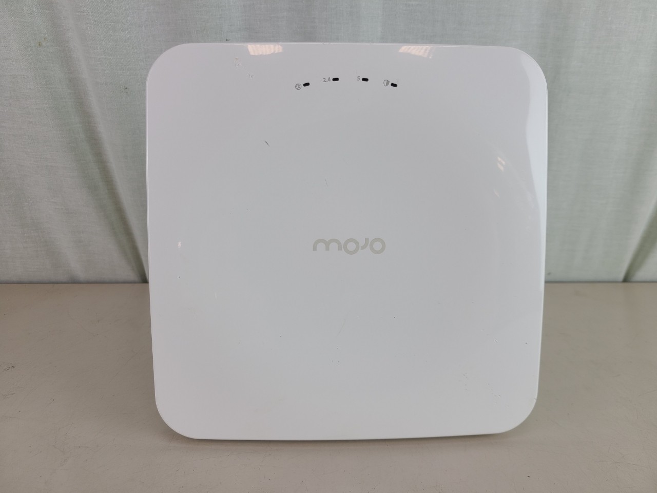 Mojo Networks C-130 POE Access Point 802.11 a/n/ac + b/g/n 