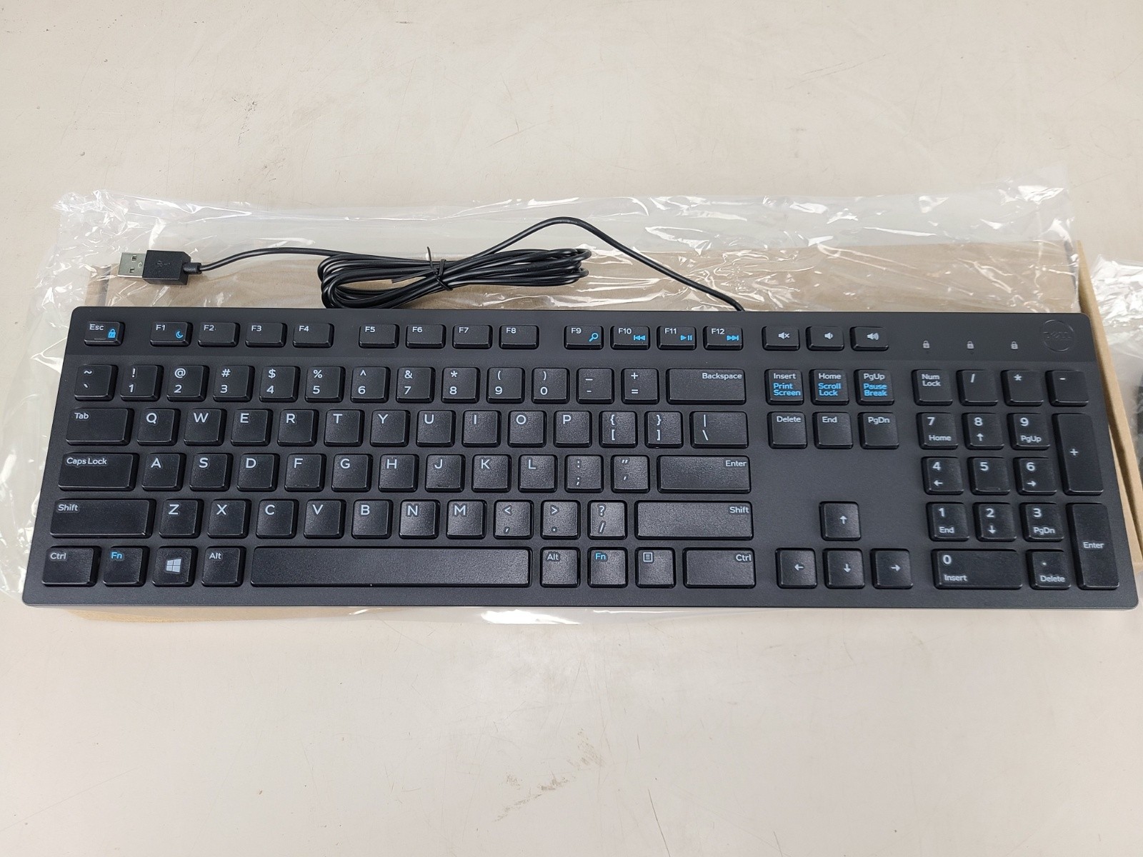 Dell Mouse And Keyboard Set (Wired, USB, Multimedia With Optical Mouse)