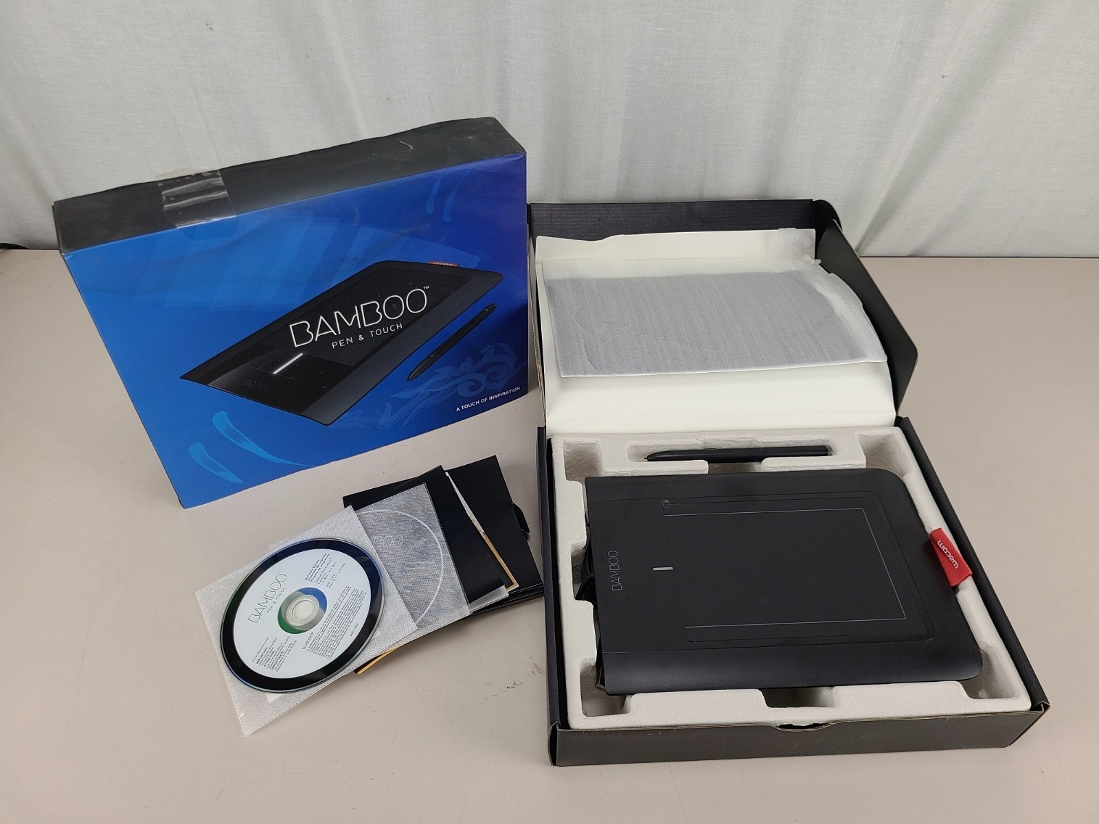 Bamboo Pen and Touch Graphics Tablet Model CTH460 USB for