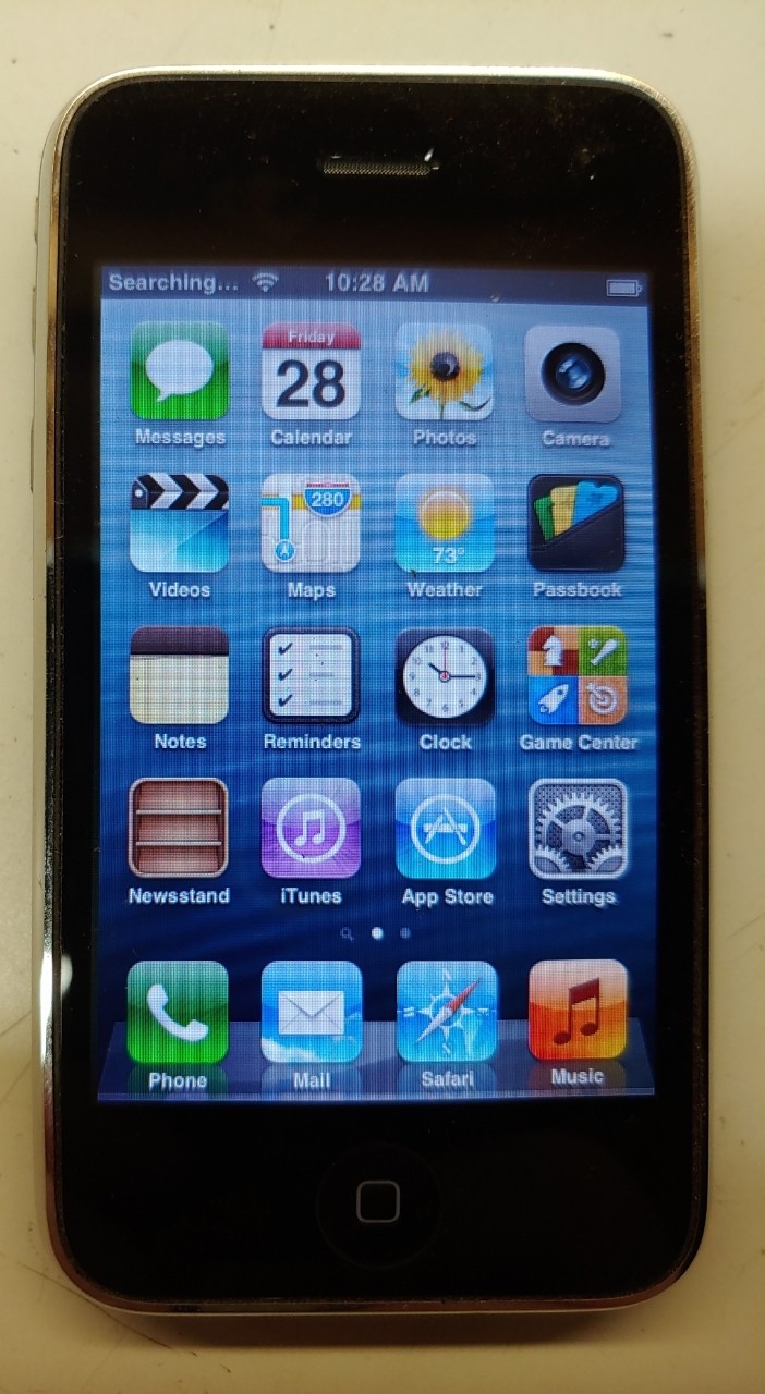 Apple iPhone 3GS 8GB (A1303 MC555LL/A) Black Smartphone