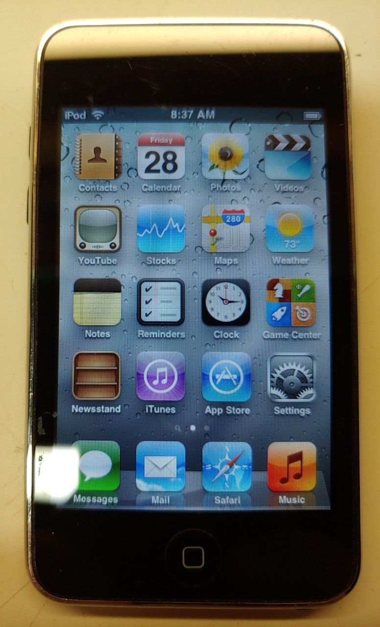Apple MC011RL - iPod touch 3rd Gen 64GB Black Working