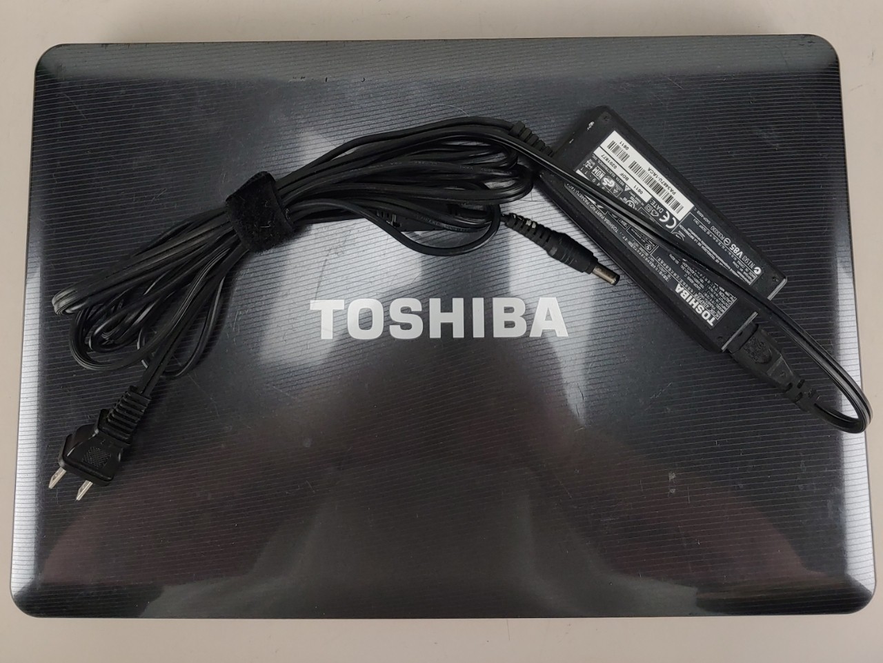 Toshiba Satellite L505D-S5965 15.6" 3 Gb Ram 250 Gb HDD