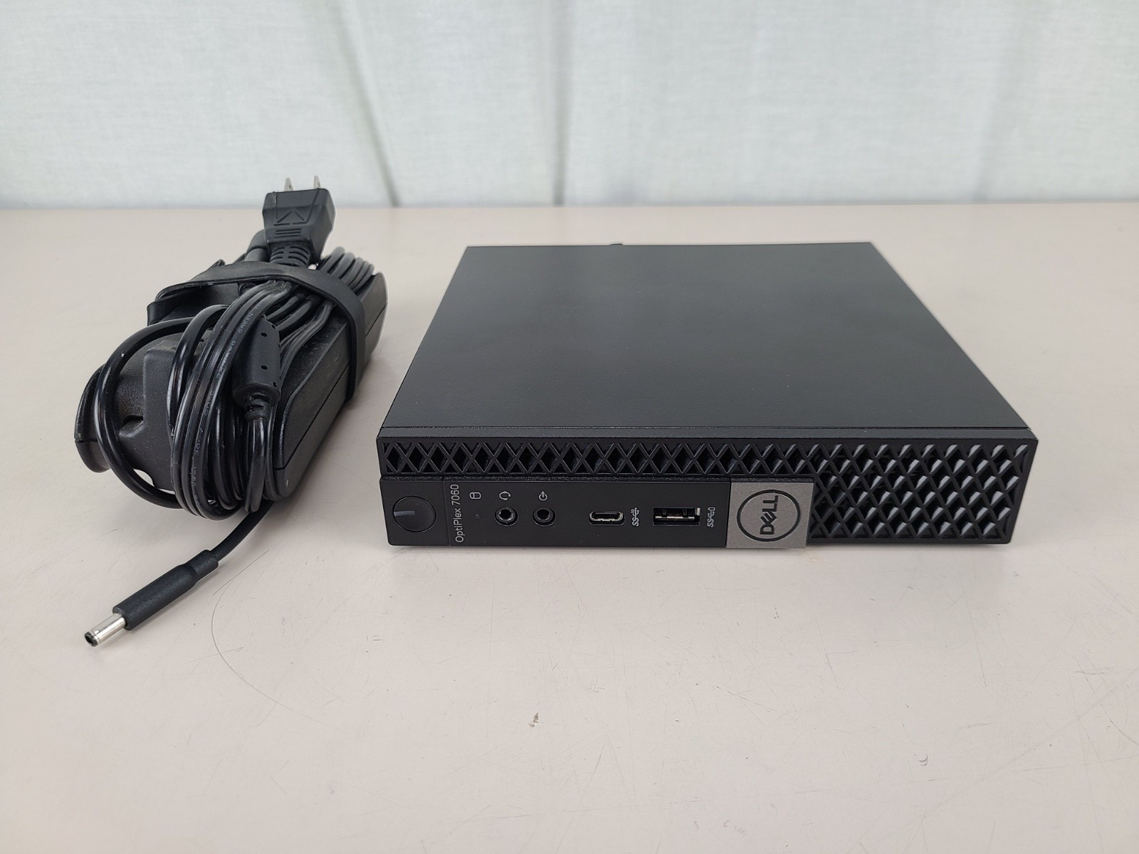 Dell Optiplex 7060 micro i7-8700T 2.40GHz 16GB 128gb SSD 90w Power