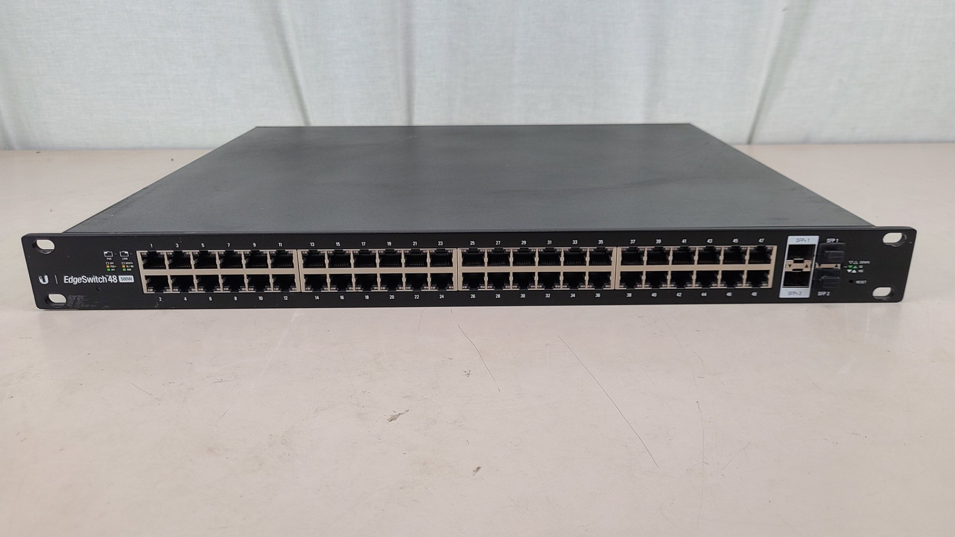 Ubiquiti EdgeSwitch 48-500W (ES-48-500W) PoE 2xSFP 2xSFP+