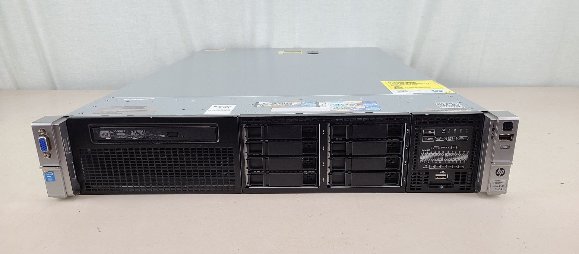 HP Proliant DL380p Gen8 2x Xeon E5-2670 2.6GHz 16 Core 64GB RAM NO HDD