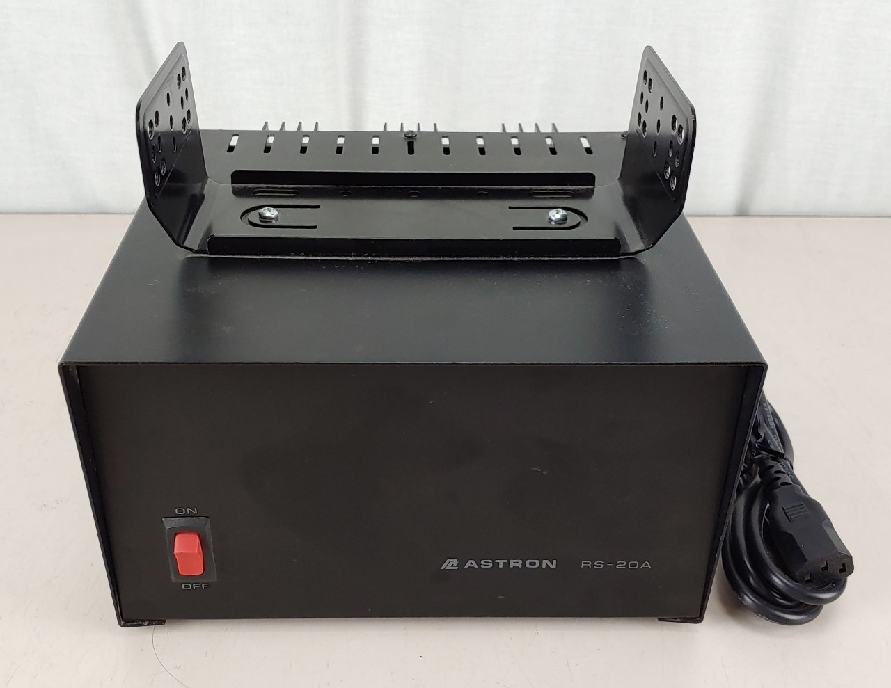 Astron RS-20A 20 Amp DC Power Supply