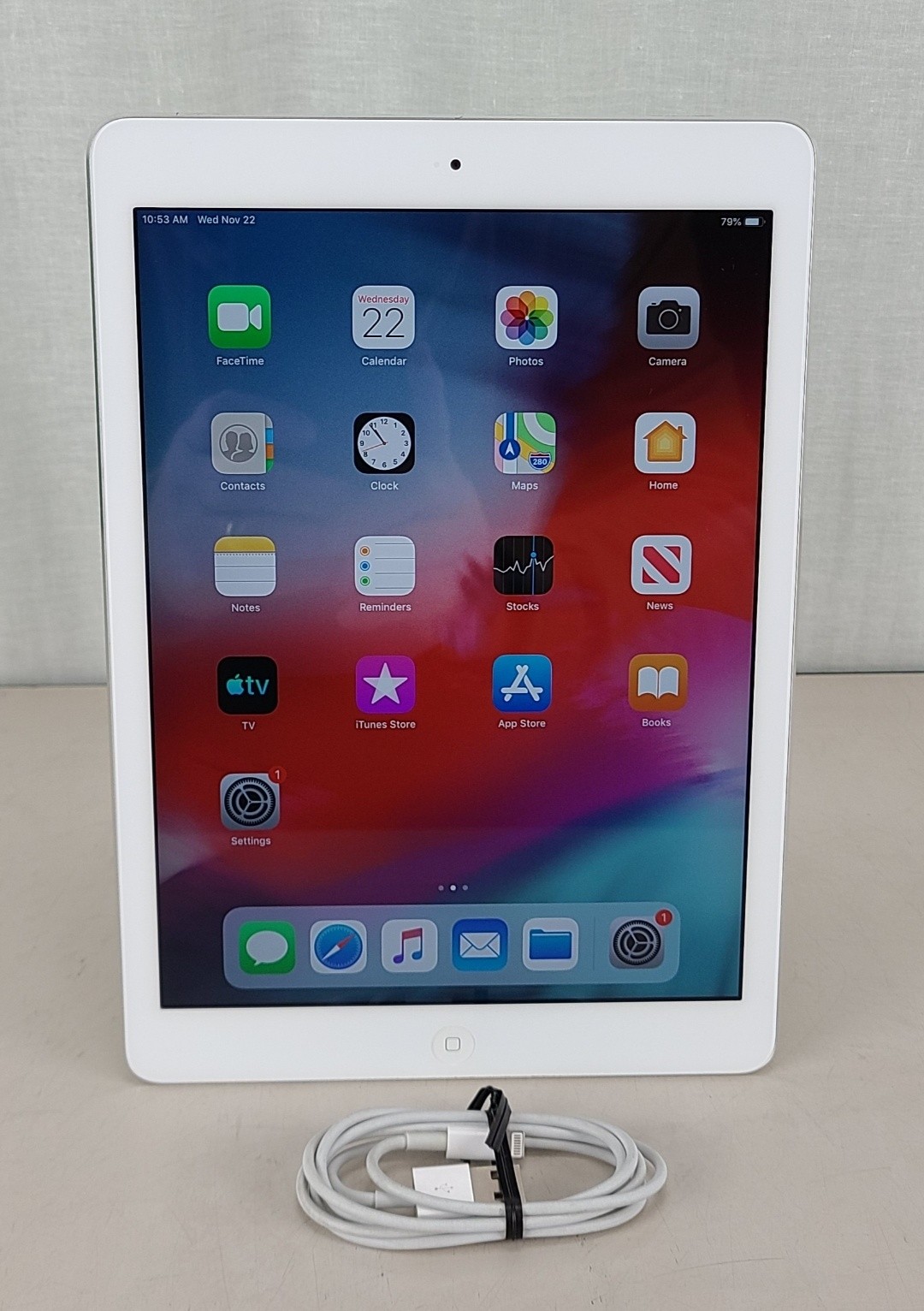 Apple iPad Air 1St Gen 16GB WIFI 9.7in Silver FD788LL/B