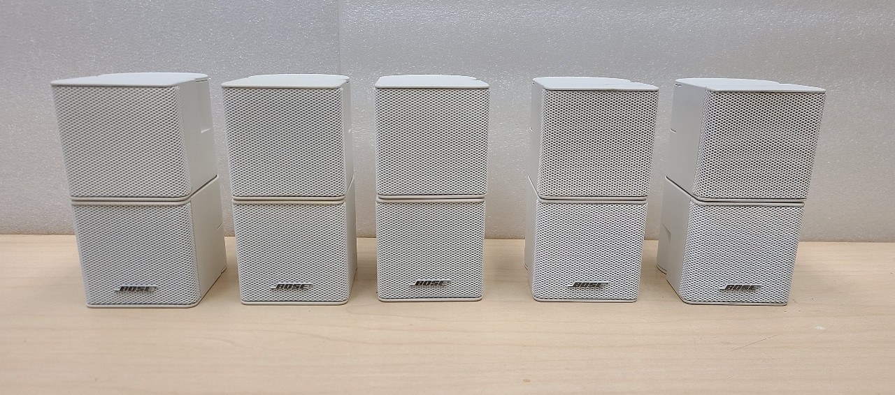 5 Bose Double Cube Jewel Speakers White w/ AC2 Adapters