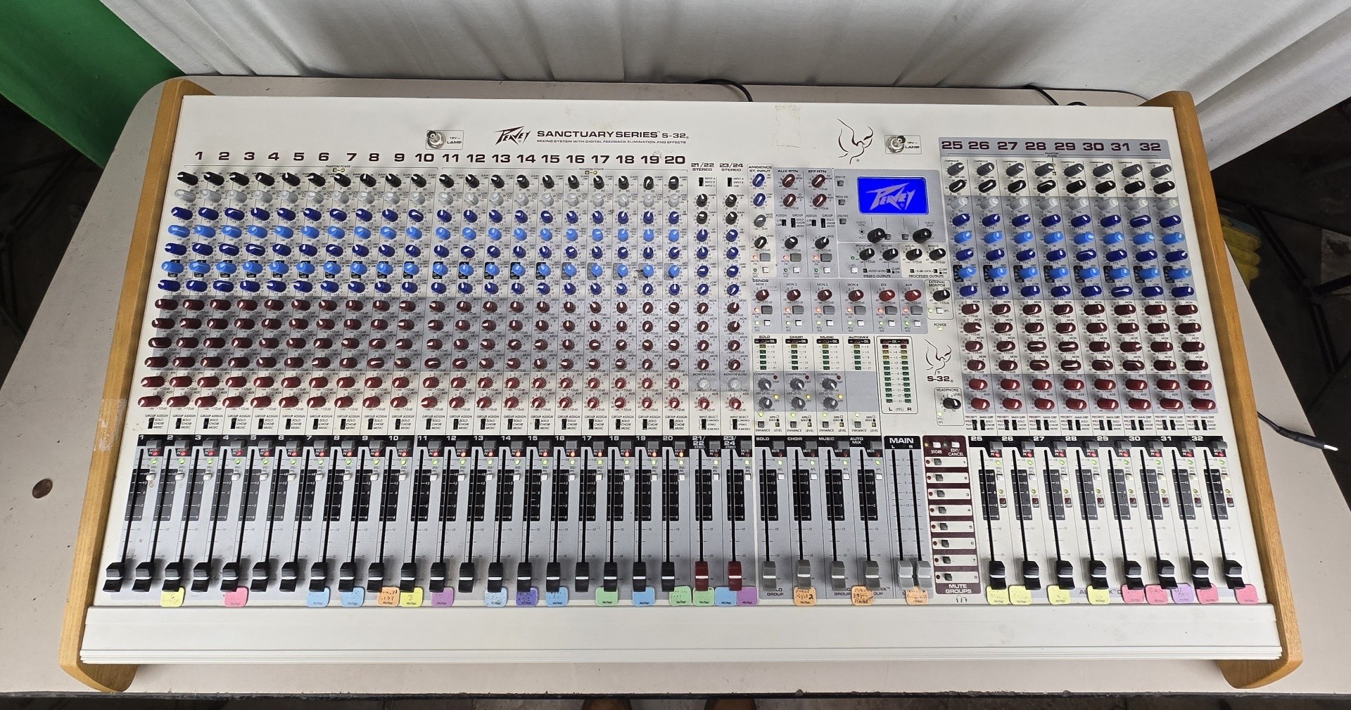 Peavey Sanctuary Series S-32 32-Channel Mixer