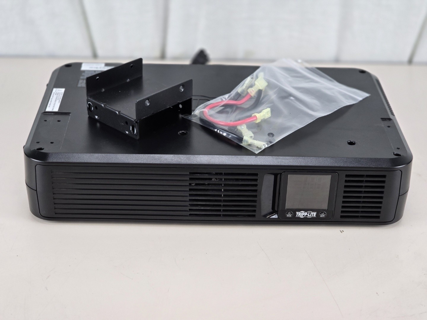 Tripp Lite SMART1500LCD 1500VA LCD UPS  NO BATTERIES