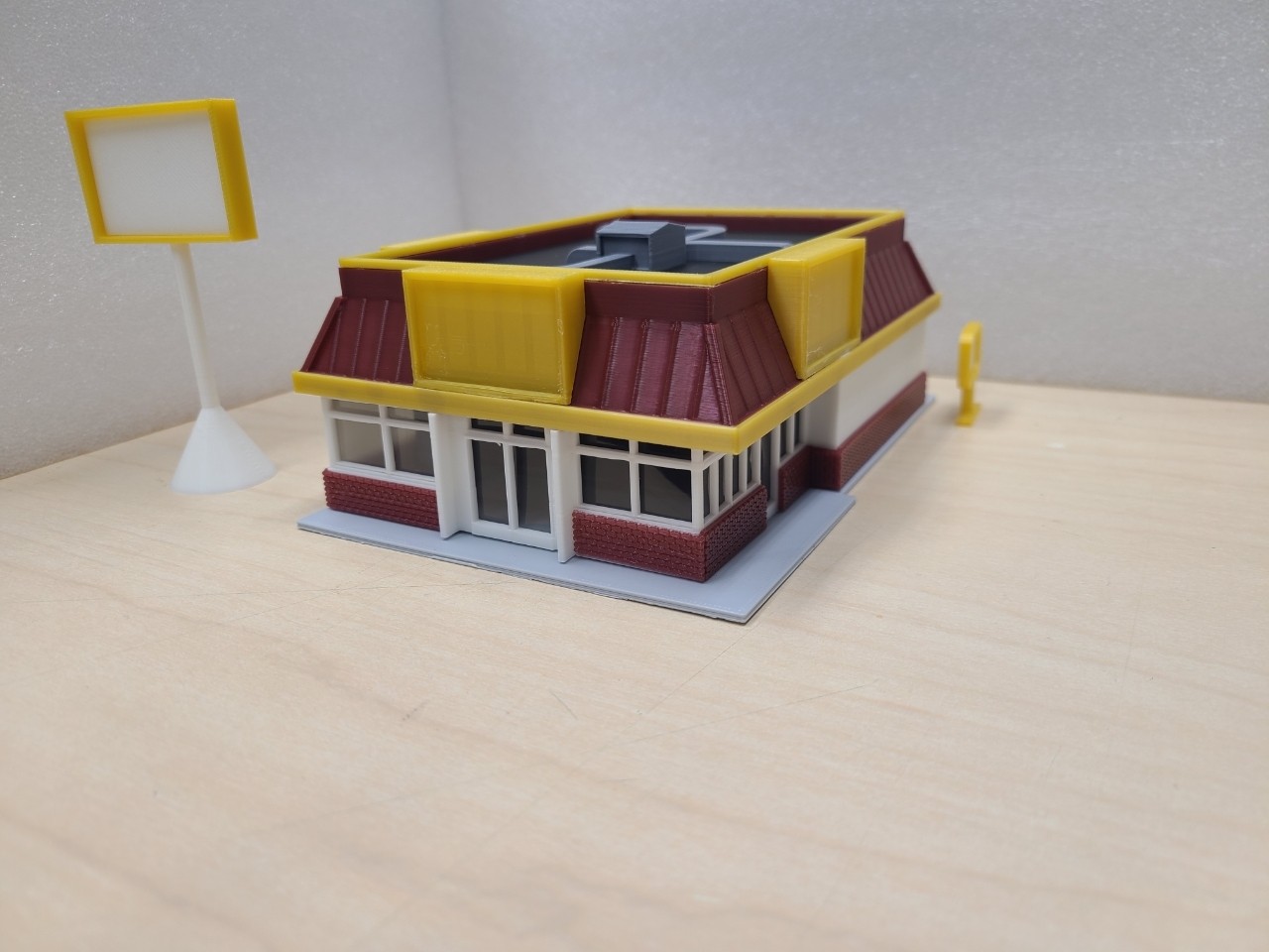 HO Scale Fast Food Restaurant 