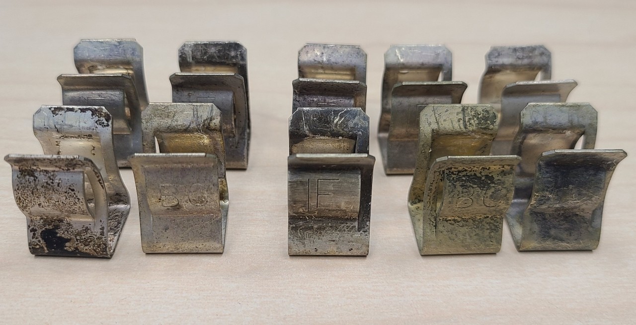 Littlefuse Fuse Holder Clip, for 1/2" cartridge fuses Lot of 10