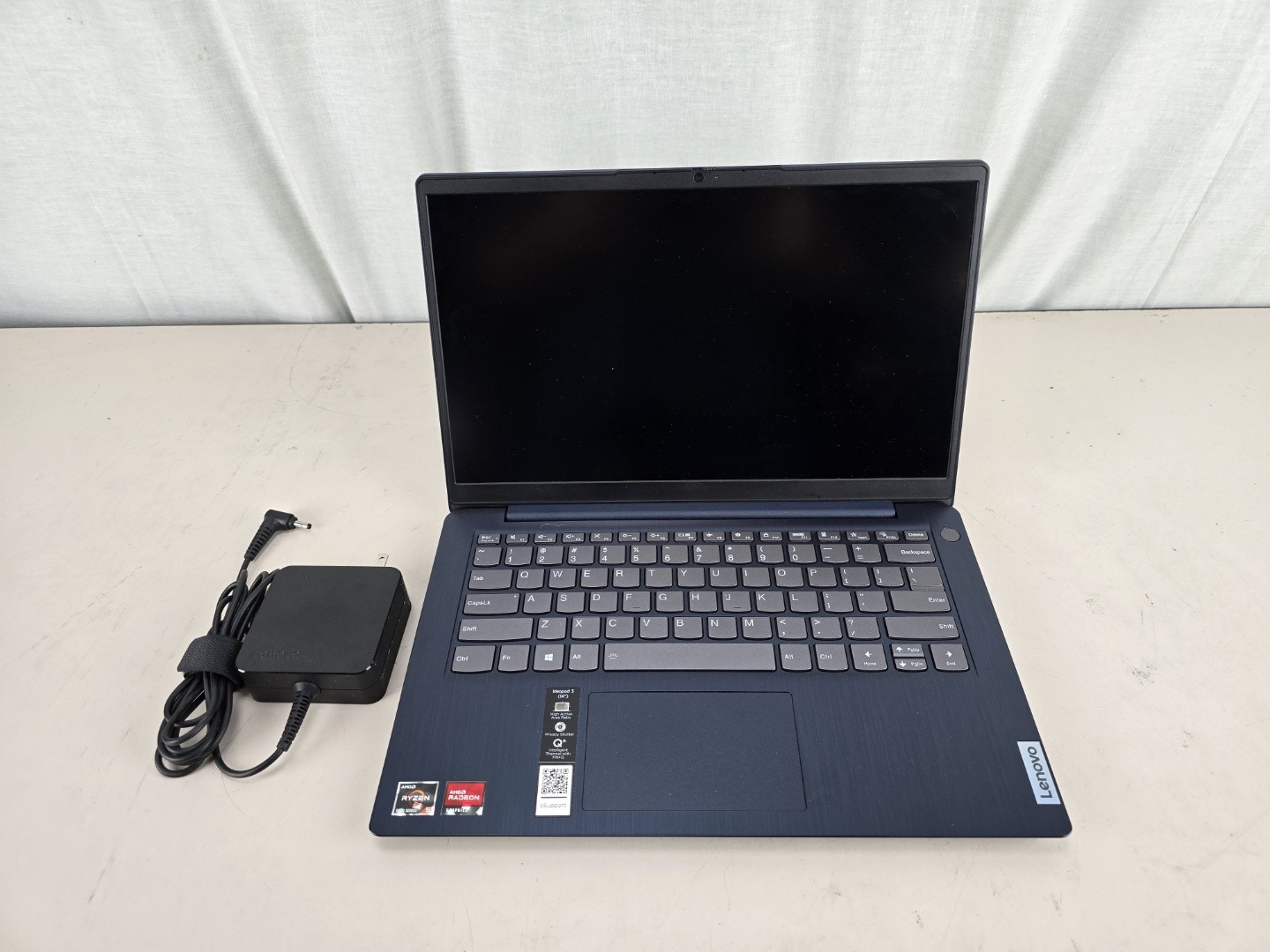 Lenovo IdeaPad 3 14ALC6 Laptop FOR PARTS NO POWER