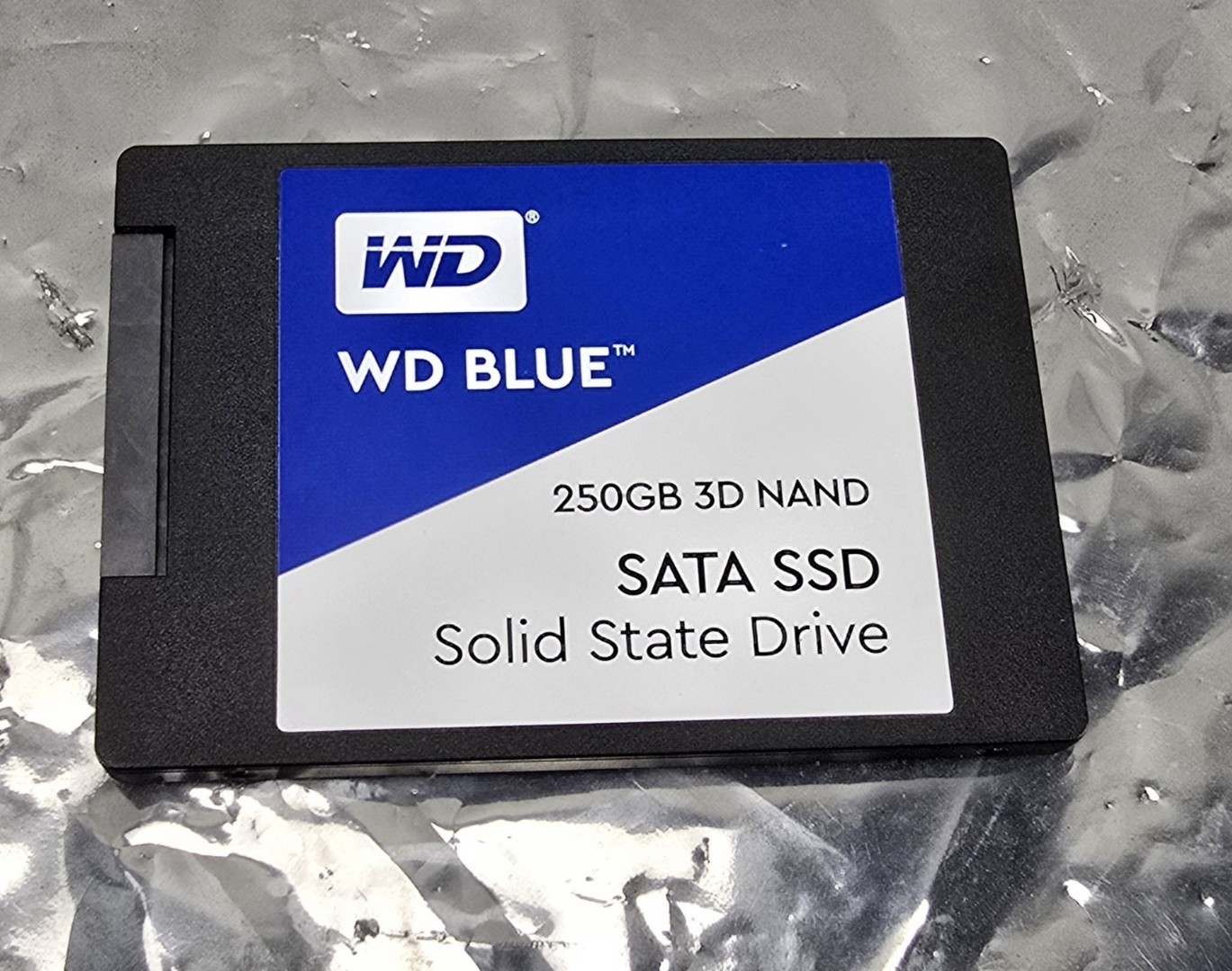 Western Digital WD Blue 250GB SSD WDS250G2B0A Tested
