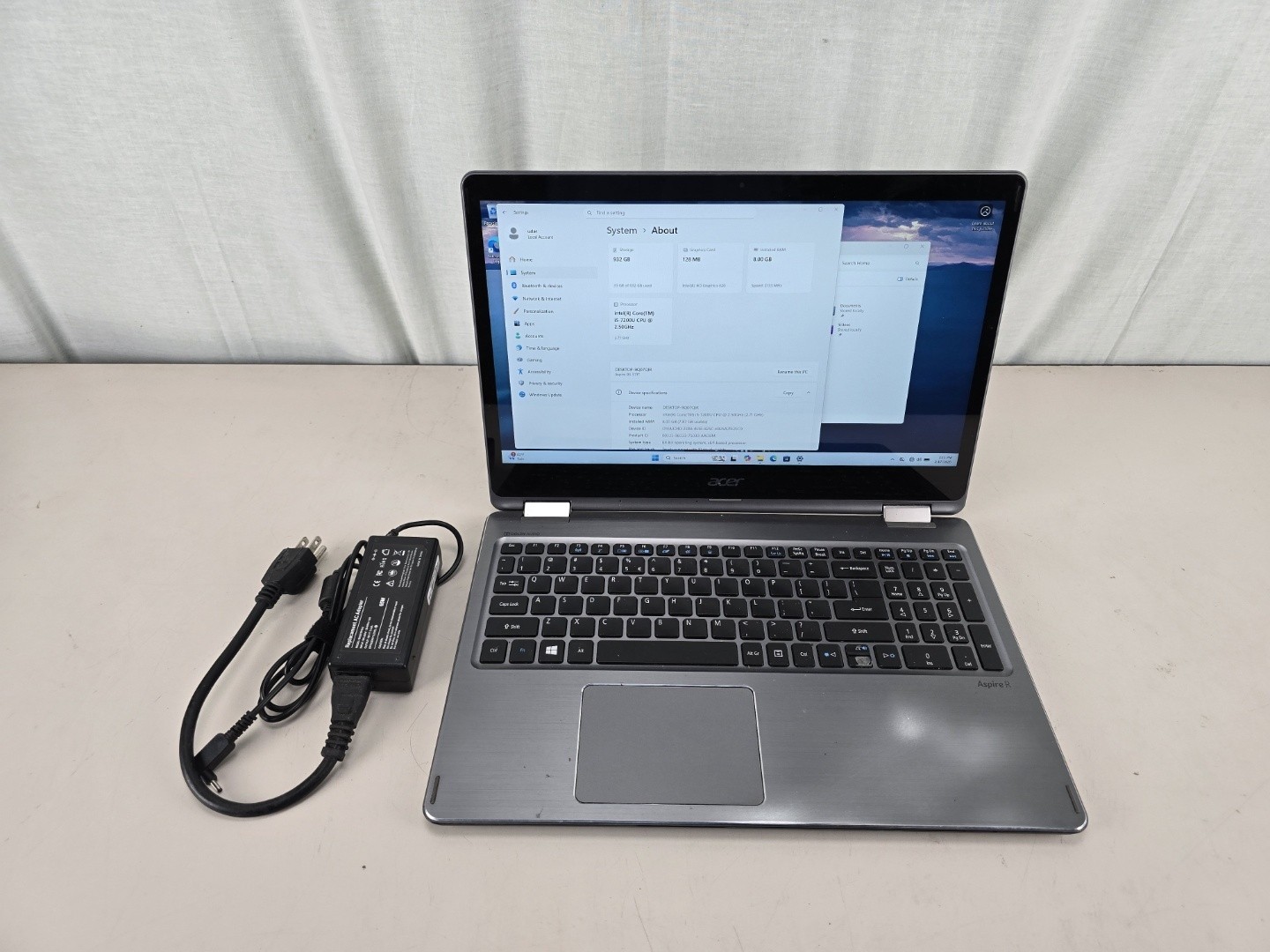 Acer Aspire R5-571T-57Z0 Core i5-7200U 8GB 1TB HDD Win 11