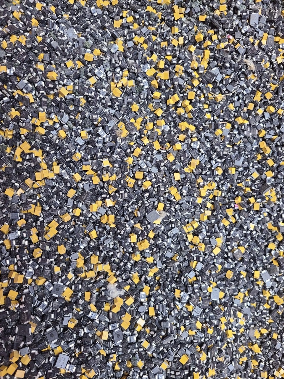 7.5 lbs Scrap surface mount Capacitors Resistors Palladium Silver Gold Recovery