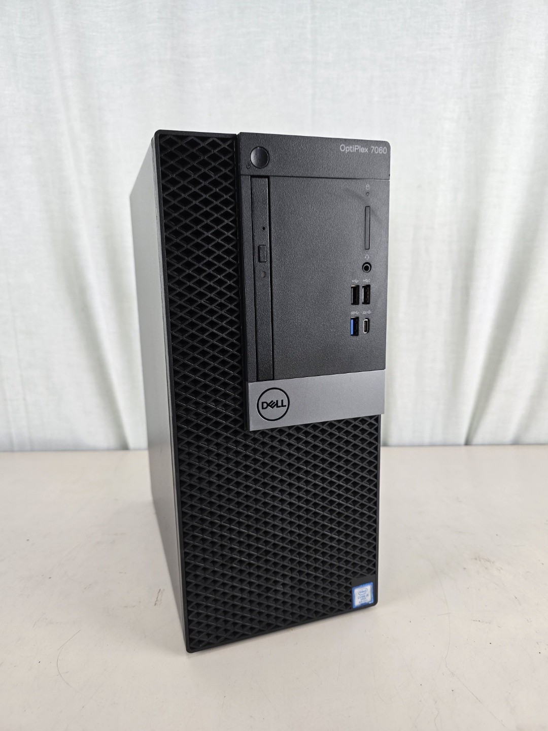 Dell OptiPlex 7060 Core i5-8500 16GB 250GB SSD Radeon R5 430 WIN 11 Pro