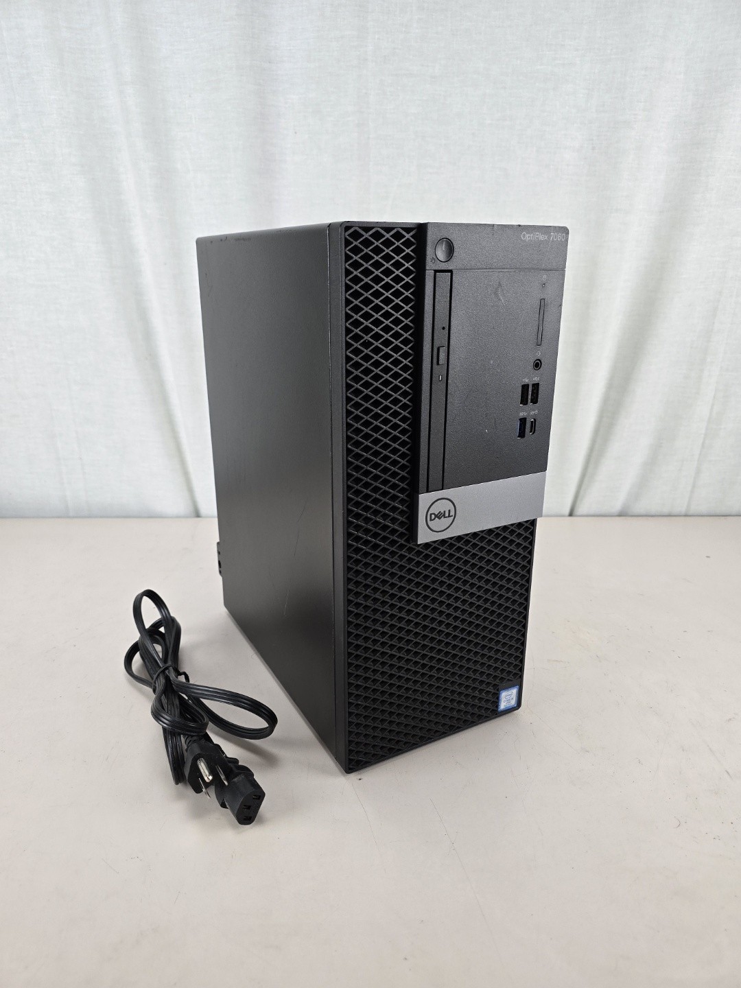 Dell OptiPlex 7060 Core i5-8500 16GB 250GB SSD Radeon R5 430 WIN 11 Pro