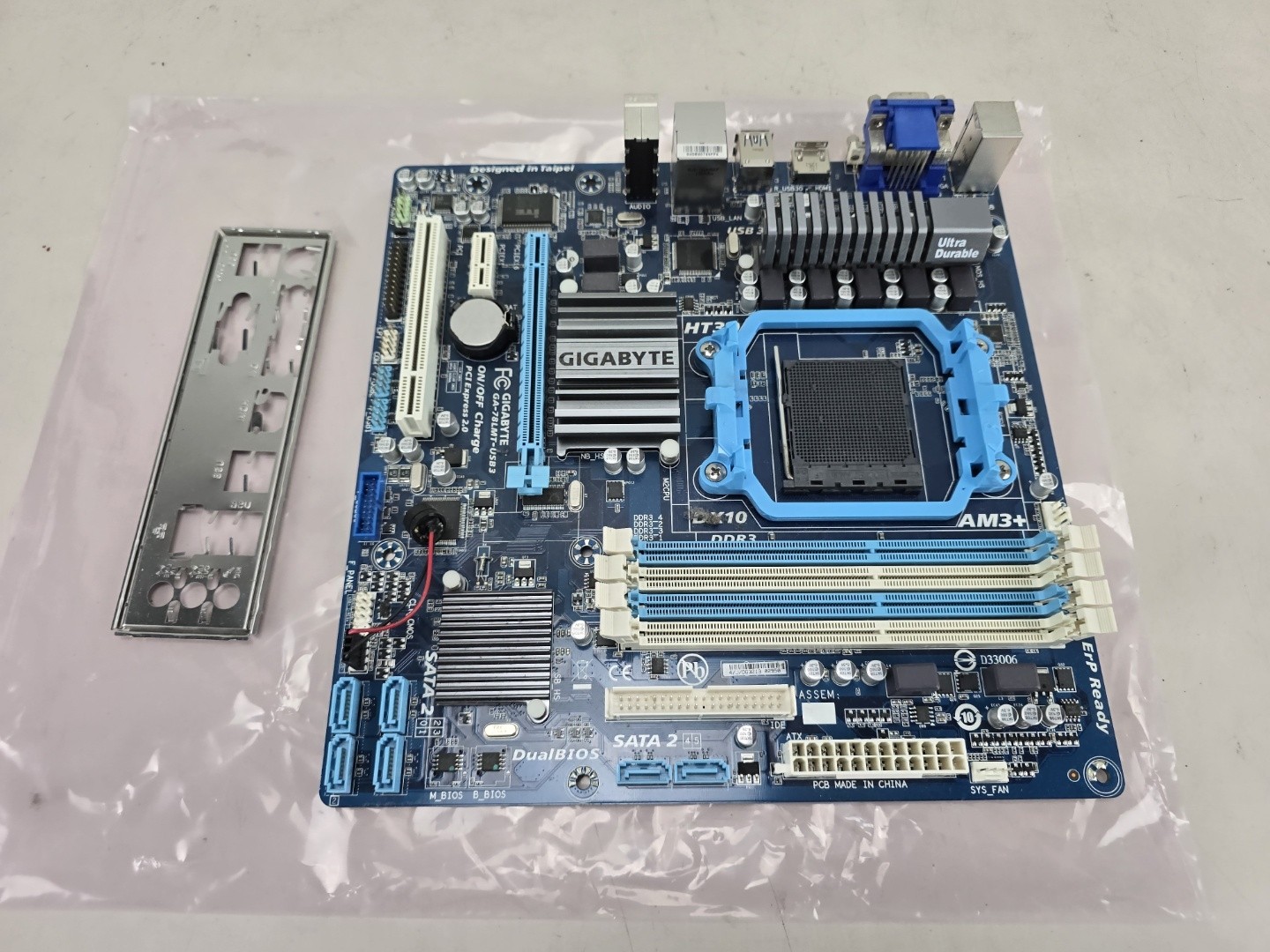Gigabyte GA-78LMT-USB3 AMD Motherboard AM3+ Blue