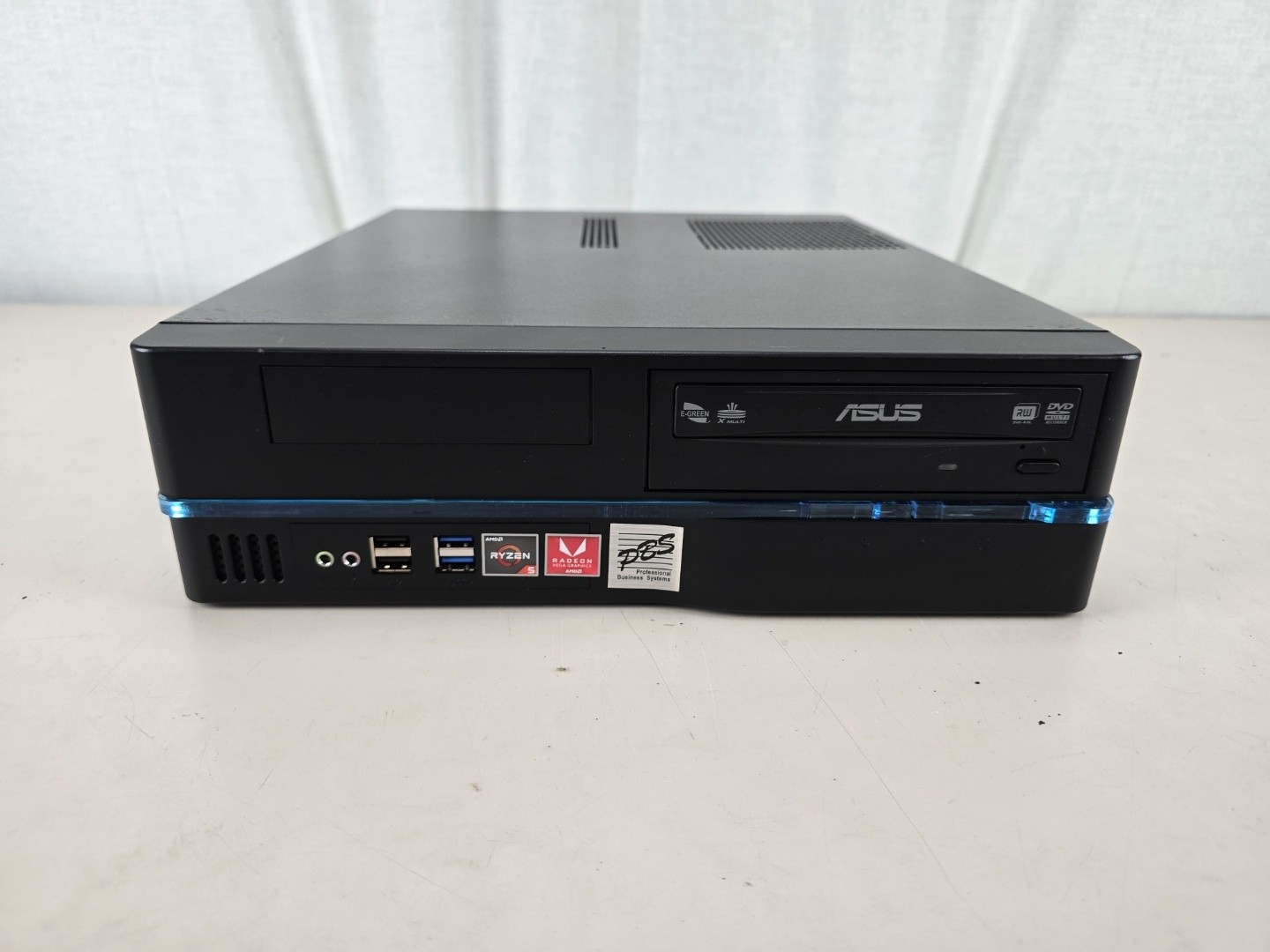 AMD Ryzen 5 2400G Desktop 8GB DDR4 250GB SSD