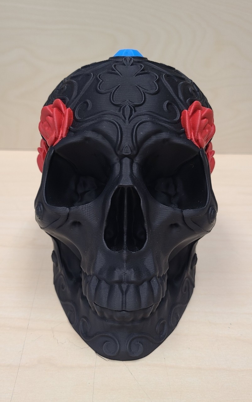 Skull With a Secret – Hidden Deck Box & Dice Storage Black Mulitcolor