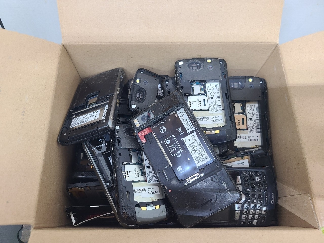 11.6 Lbs Cellphones For Scrap Gold Recovery or Parts