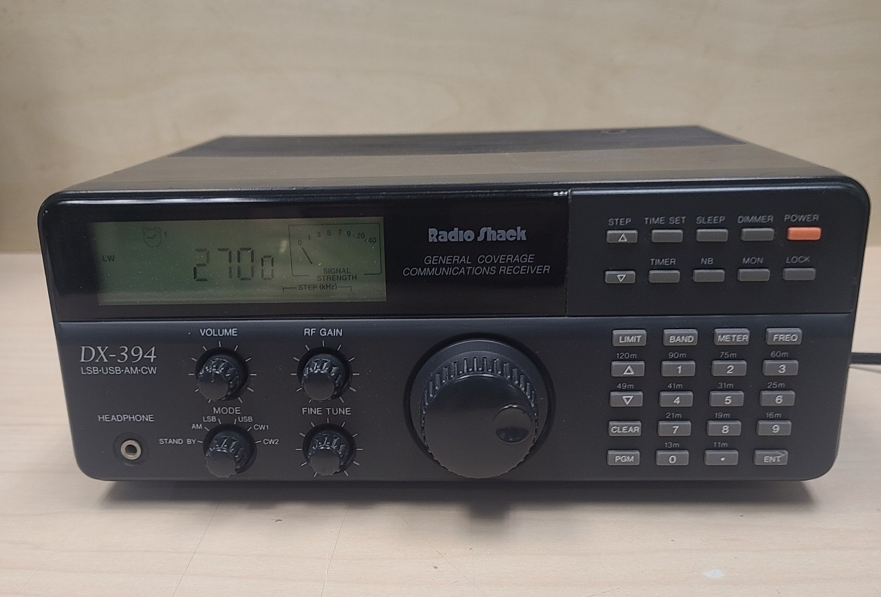 RADIO SHACK DX-394 LSB-USB-AM-CW GENERAL COVERAGE RECEIVER