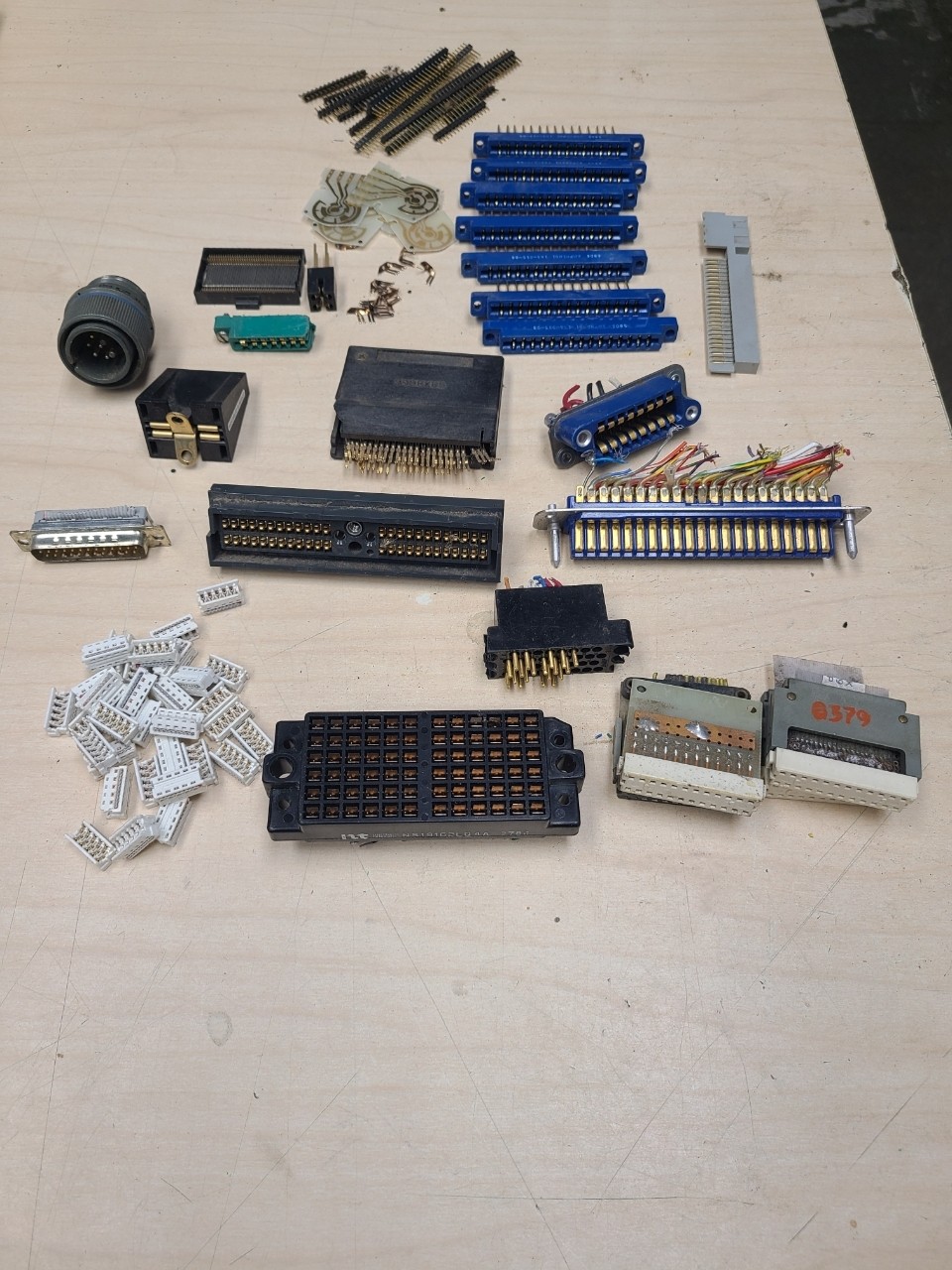 1.2 lbs. Gold Plated connectors High Grade for Gold Recovery