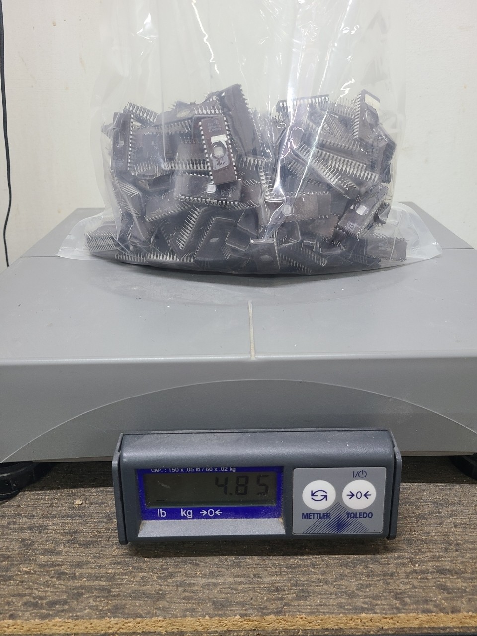 4.75 lbs of Ceramic Eproms for Scrap - Precious Metal Recovery