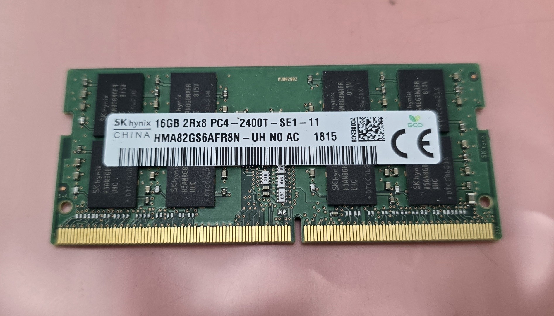 SK hynix 16GB DDR4 SO-DIMM PC4-2400T 260-Pin Non-ECC RAM Laptop