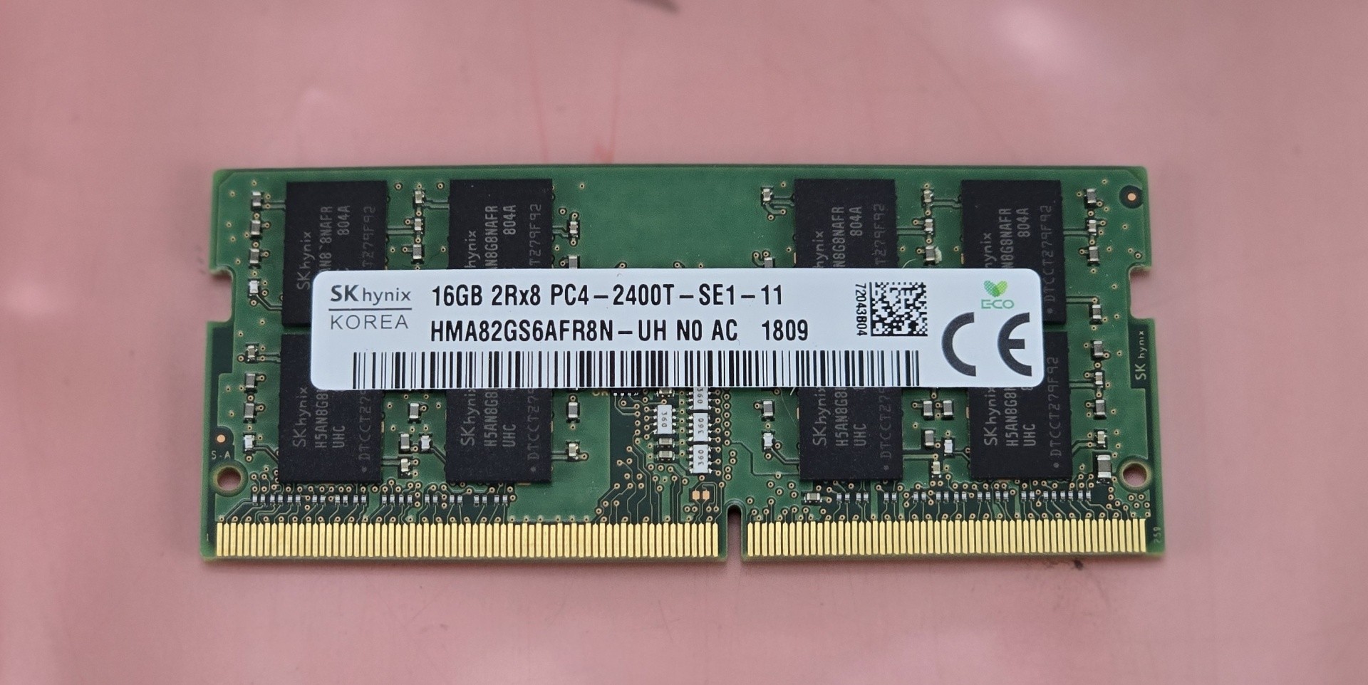 SK hynix 16GB DDR4 SO-DIMM PC4-2400T 260-Pin Non-ECC RAM Laptop