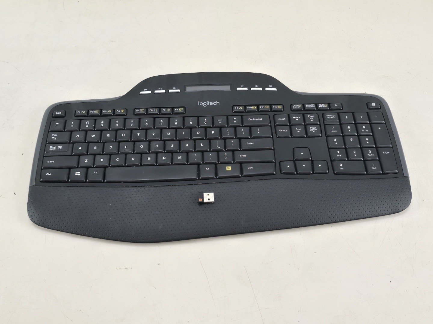 Logitech MK710 Wireless Keyboard & USB Unifying Receiver