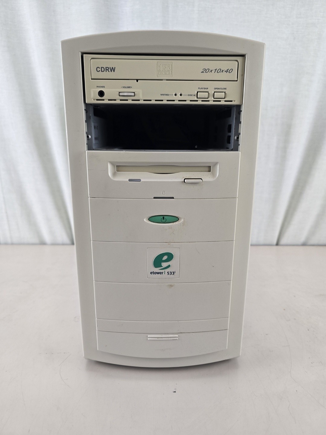 Vintage eMachines eTower 533i Celeron 533MHz 196MB Ram