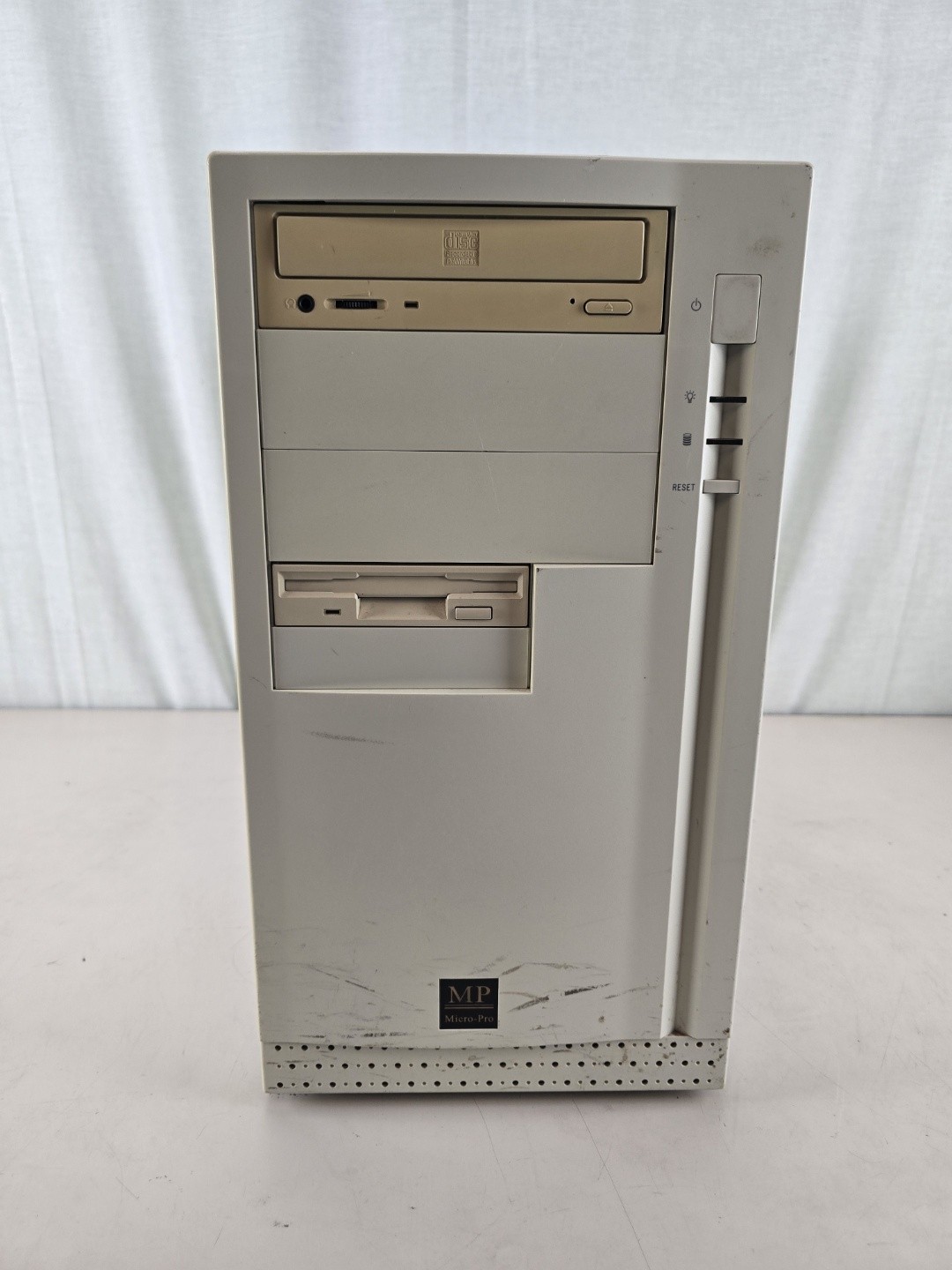 Vintage Clone Pentium II 333MHz Tower 128MB Ram NO Hard Drive