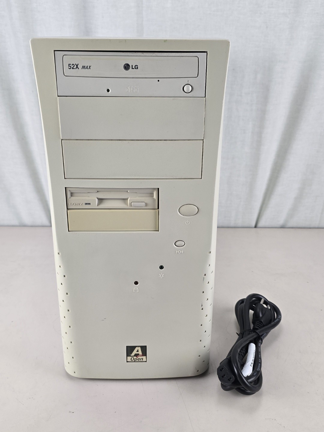 Vintage AOpen Clone PC Pentium 4 1.8GHz 256MB Ram NO HDD PARTS