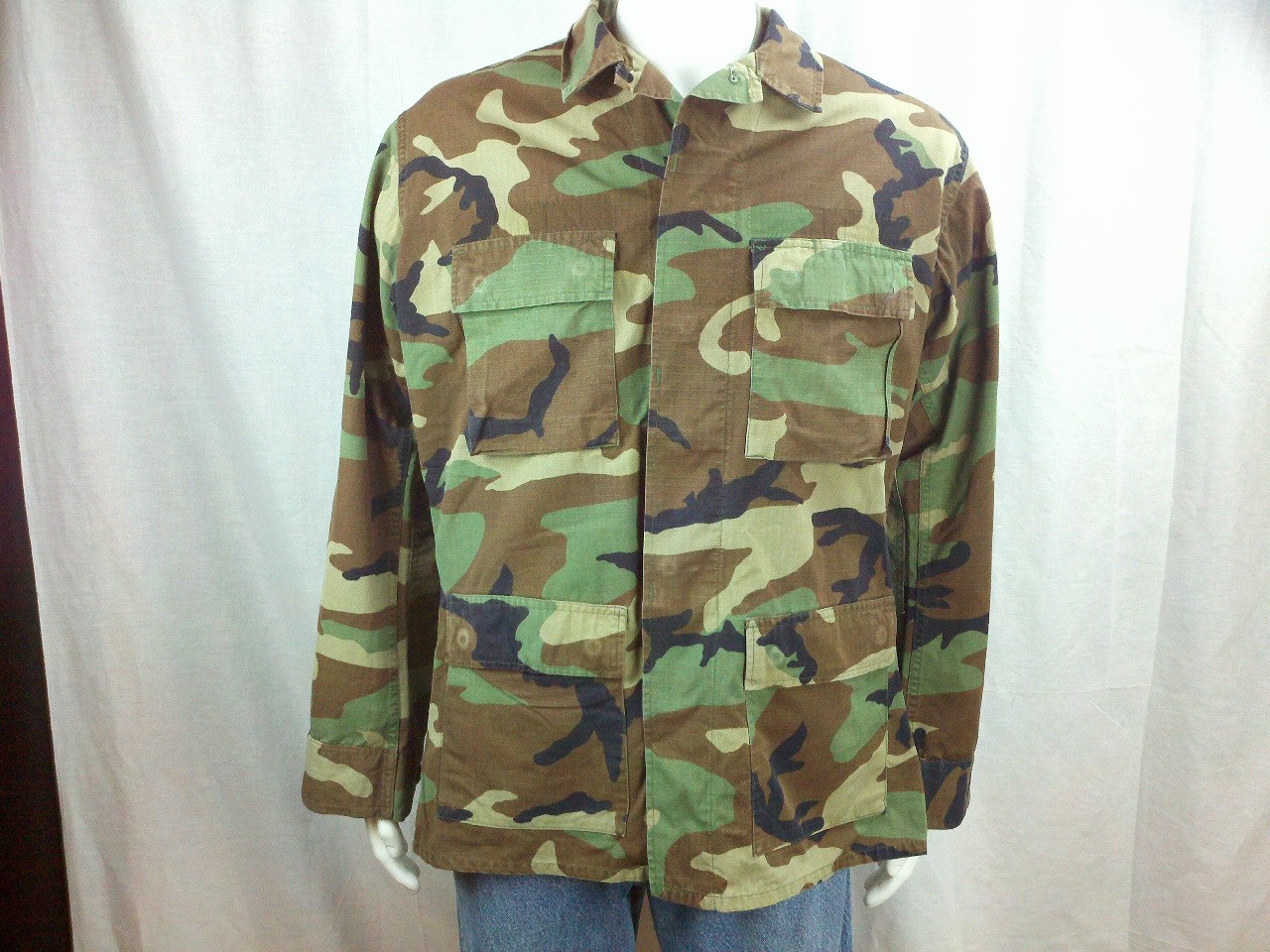 Hot Weather BDU Coat Medium 2X-Short Woodland 8415-01-390-8542