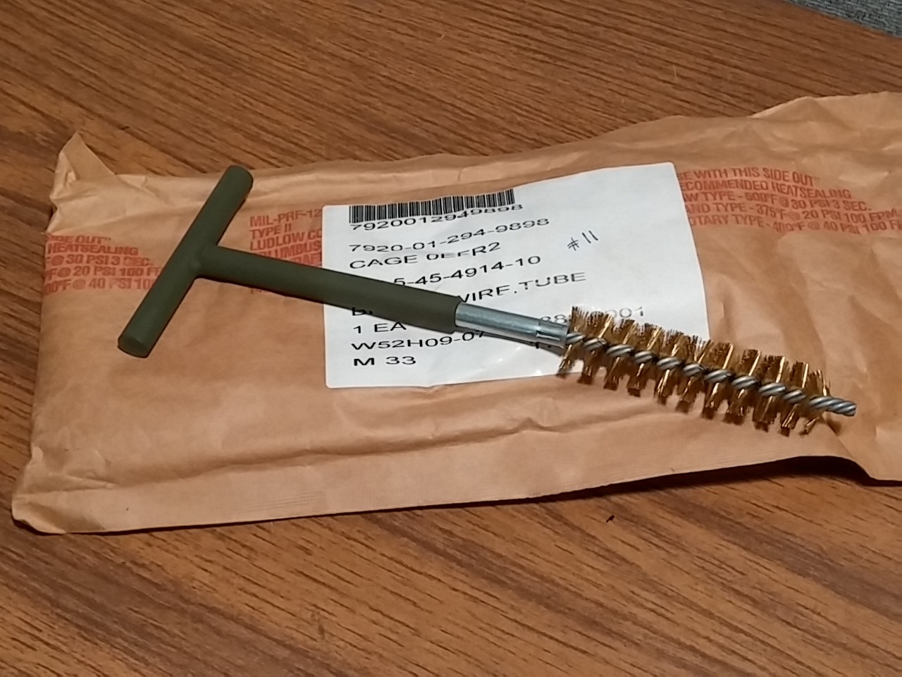 NEW Military Wire Tube Brush  7920-01-294-9898