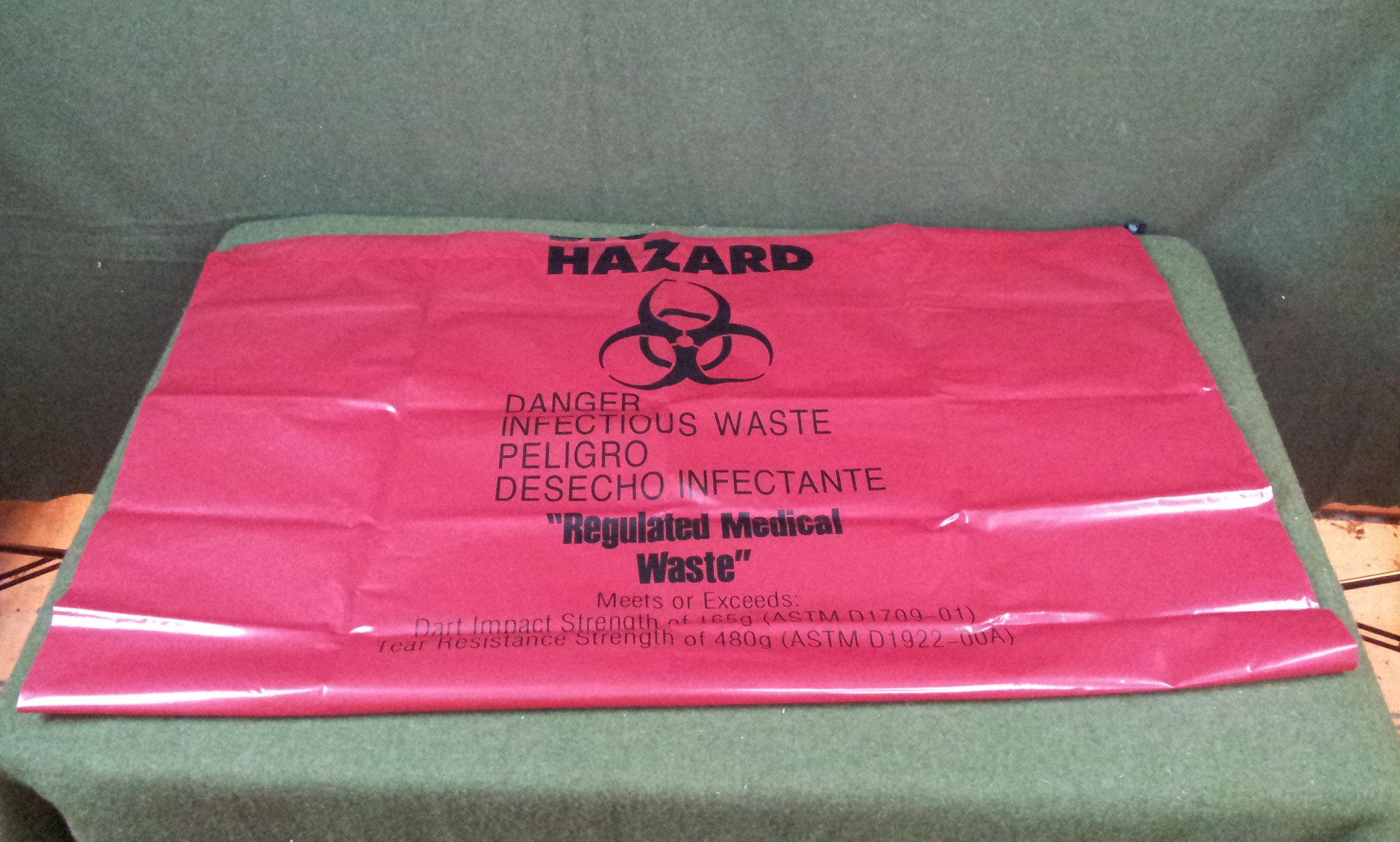 Lot of 20 Drawstring 38" x 38' 33 Gallon Biohazard Bags