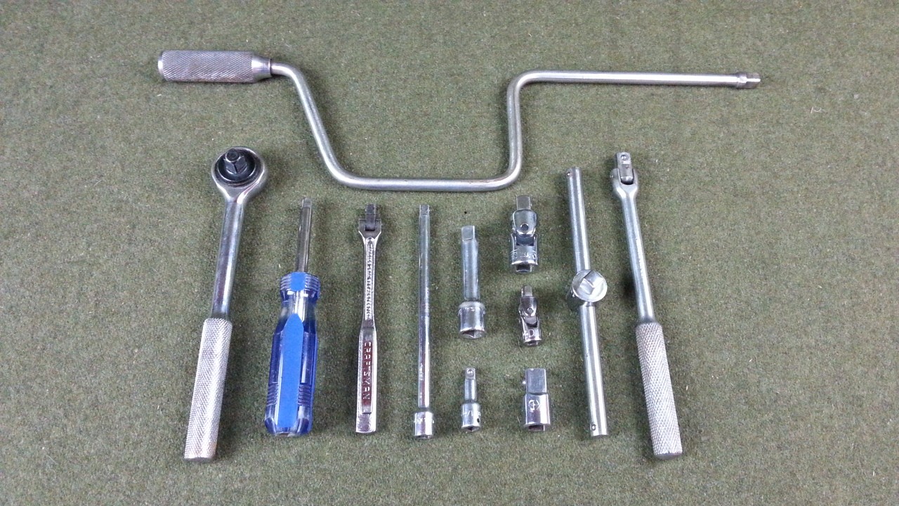 Mixed 12 Piece Socket Accessory Set