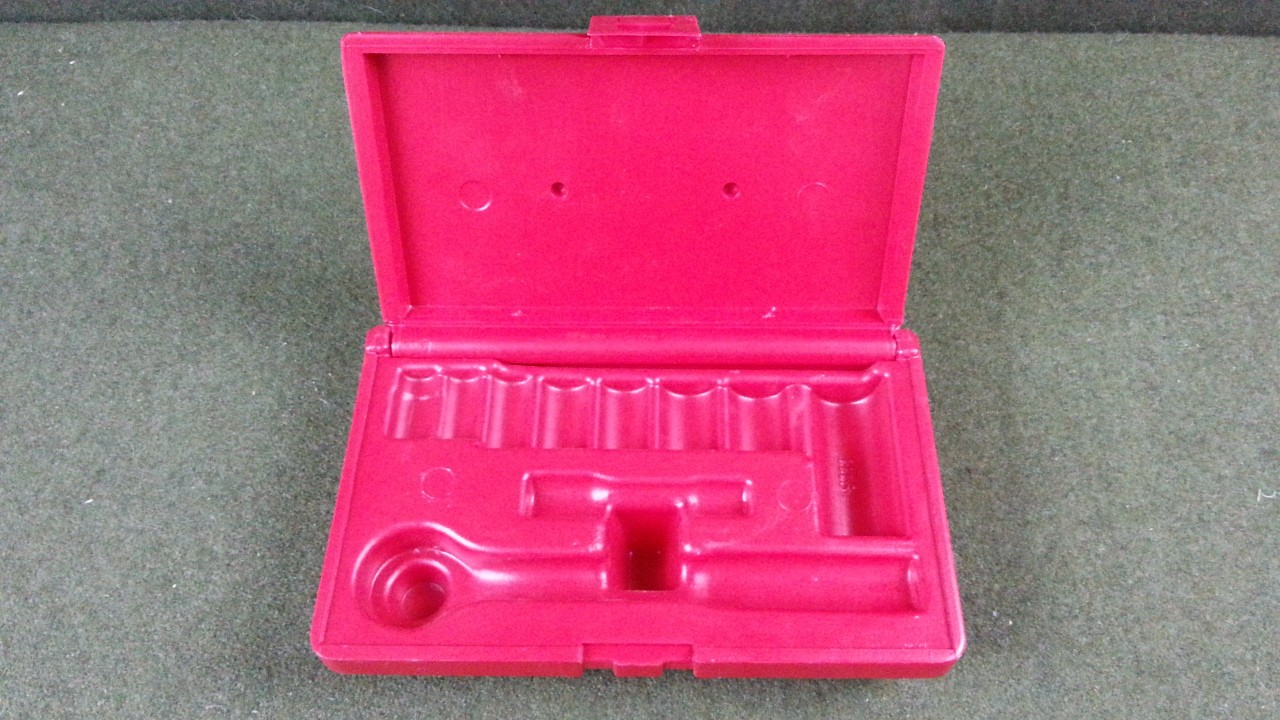 NEW 10 Piece 3/8" Drive Socket Set Case