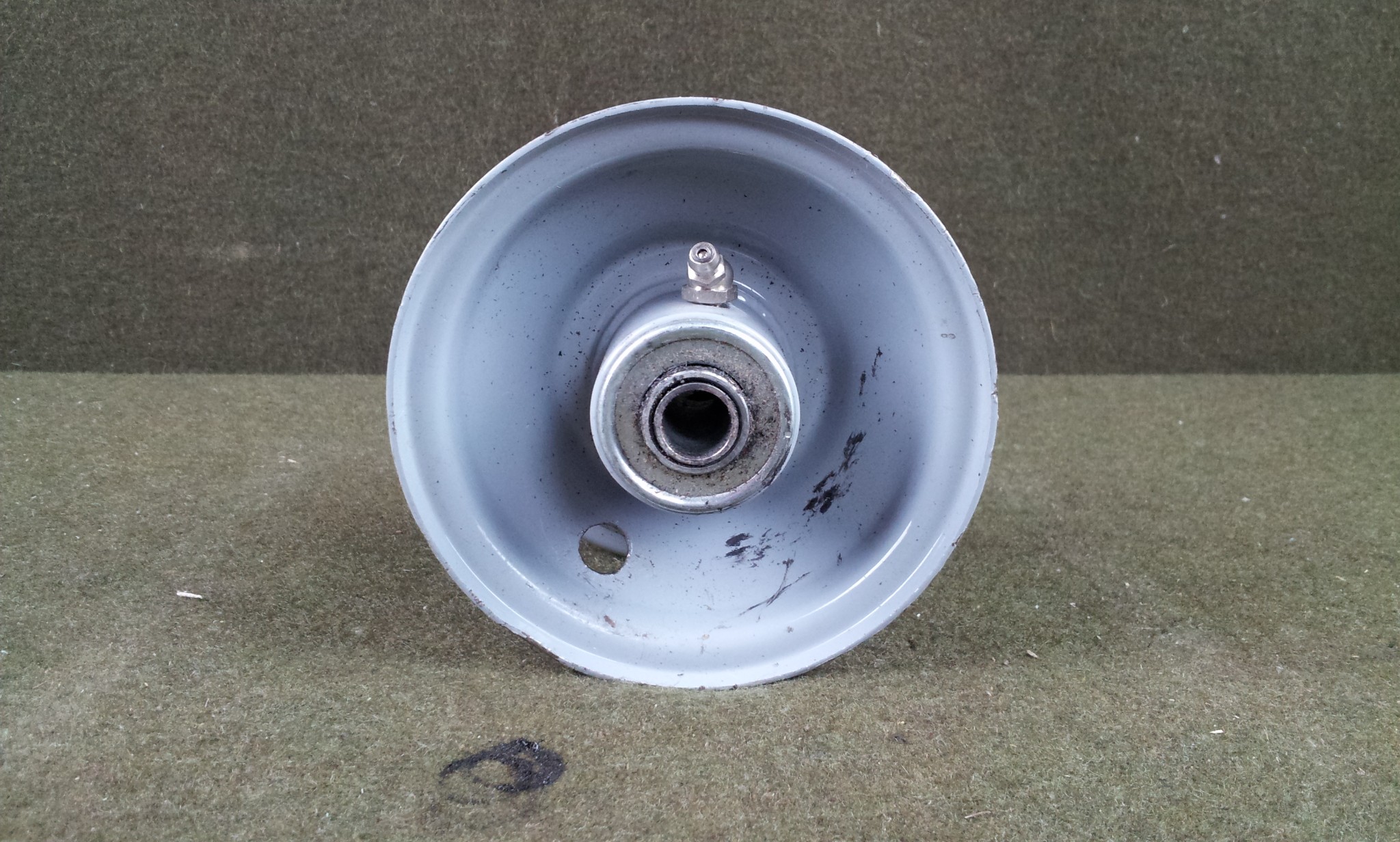 4" x 2.5"  Single Piece Rim 5/8"Hub  Bore with 1/2" Bore Insert